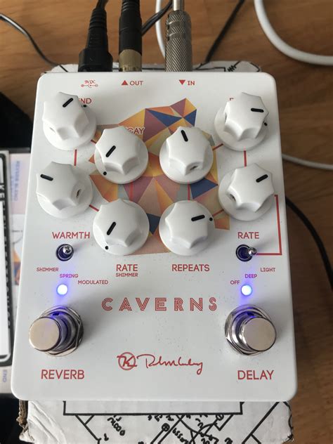 Caverns Delay Reverb v2 .